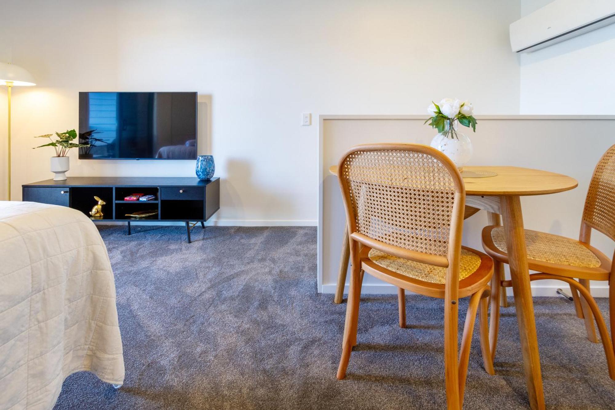 Explore From 8 Wilmer: Upper Level Cozy Studio Christchurch Exterior foto